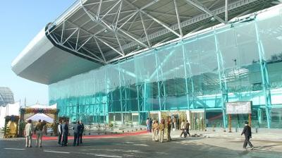 NRI arrested at Amritsar airport News in punjabi 