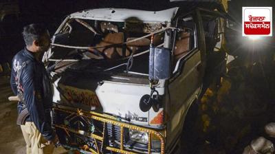 Trawler hits bus in Pakistan's Sindh province, 12 people killed