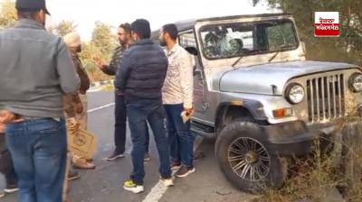 Encounter between police and Thar robbers; One accused injured