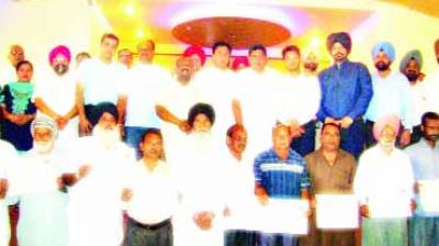 Sunder Sham Arora with others