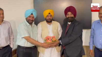 Power Minister administers oath to Eng. Ravinder Singh Saini as member of PSERC