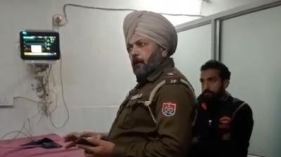 Drunken ASI creates ruckus, misbehaves with SHO in Khanna News in punjabi 