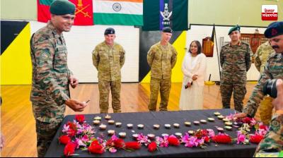 Australian and Indian soldiers celebrate Diwali together during military exercises in Perth Australian and Indian soldiers celebrate Diwali together during military exercises in Perth