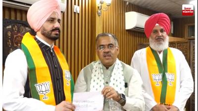 ਤਰਨਤਾਰਨ ਦੇ 2 ਕਾਂਗਰਸੀ ਆਗੂ ਦਿੱਲੀ ’ਚ ਭਾਜਪਾ ਵਿੱਚ ਹੋਏ ਸ਼ਾਮਲ Congress suffers setback before Tarn Taran by-election