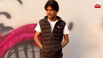 Young man killed by being crushed by car