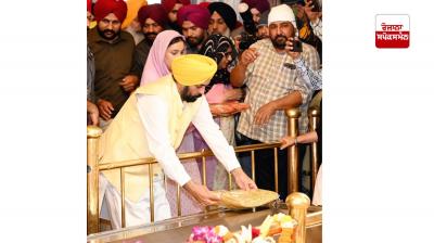ਮੁੱਖ ਮੰਤਰੀ ਨੇ ਵਿਸਾਖੀ ਦੇ ਪਵਿੱਤਰ ਤਿਉਹਾਰ 'ਤੇ ਗੁਰਦੁਆਰਾ ਦੂਖ ਨਿਵਾਰਨ ਸਾਹਿਬ ਵਿਖੇ ਮੱਥਾ ਟੇਕਿਆ