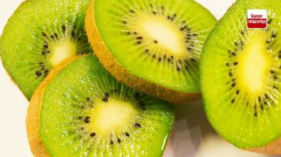 Consuming kiwi fruit is very beneficial for the eyes