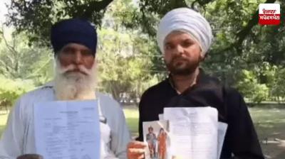 A young man was cheated on the pretext of getting married and taking him abroad.