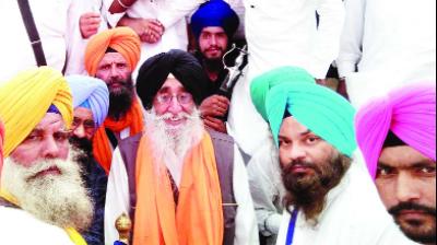 Leaders of honoring Simranjit Singh Mann