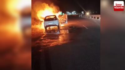 A car caught fire on Malout Dabwali Road