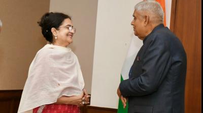 ਕਿਰਨ ਚੌਧਰੀ ਅਤੇ ਚੇਅਰਮੈਨ ਜਗਦੀਪ ਧਨਖੜ