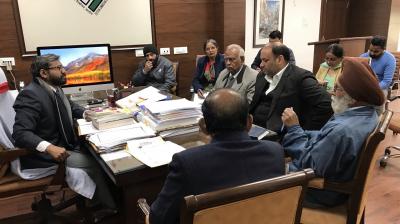 CEO meets representatives of political parties