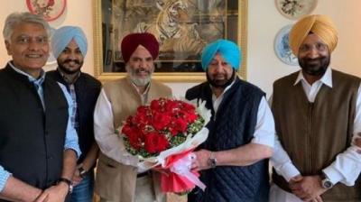 Akali Tejinder Pal with Congress Party 