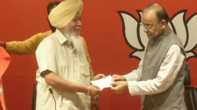 Harinder Singh Khalsa with Arun Jaitely 