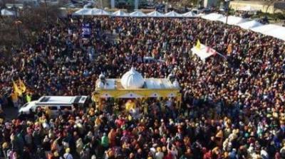 The gigantic town kirtan decorated 