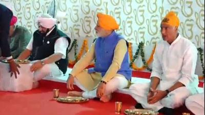 Captain Amrinder singh and Modi