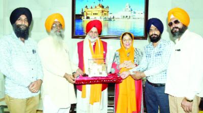 Honoring Sant Singh Chatwal