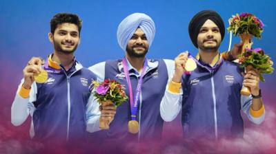 Meet hayer congratulated the gold medalist Arjun Cheema