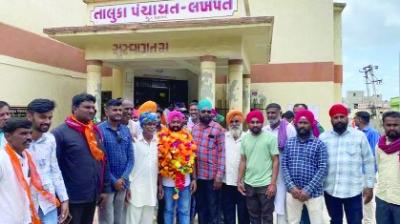 Jugraj Singh became first Sikh vice president in Gujarat Panchayat