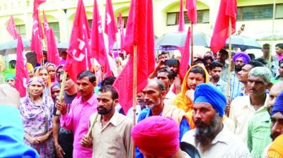 PUNBUS Workers Protesting
