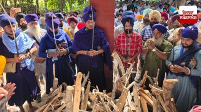 With tearful eyes, Advocate Parminder Singh Dhingra bids farewell.