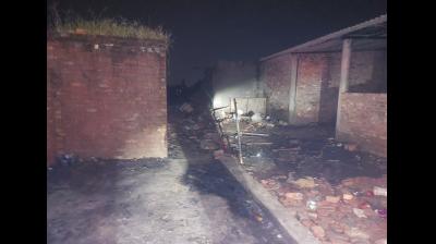 Blast at firecracker factory