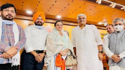 Amanjot Kaur Ramuwalia joined BJP
