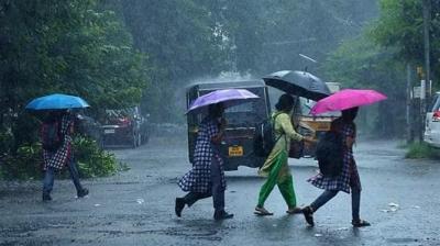 Kerala rains: IMD issues red alert for Ernakulam, Thrissur