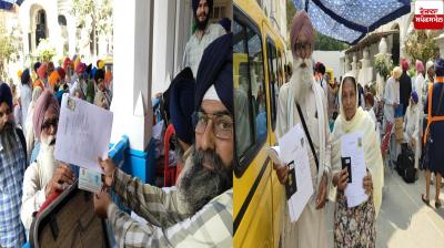 Passports with visas are being distributed to pilgrims Shiromani Committee 