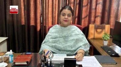 ਸ੍ਰੀਮਤੀ ਡਿੰਪਲ ਥਾਪਰ