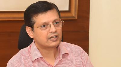 Chief Secretary Anurag Verma reviews the work of Aam Aadmi Clinics