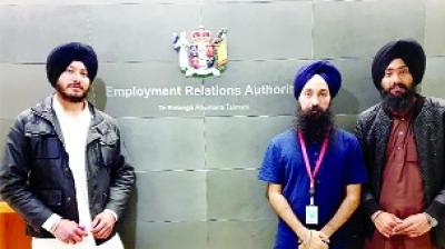 Bhai Jaswinder Singh Tabla Wadak, Harpreet Singh and Bhai Harpreet Singh Ragi.