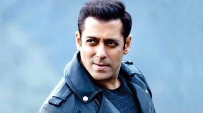 Salman khan gifts kiccha sudeep brand new bmw car