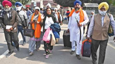 Pakistan issues over 2,100 visas to Indian Sikh pilgrims Pakistan issues over 2,100 visas to Indian Sikh pilgrims