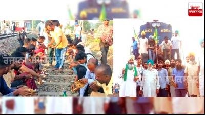 Farmers serve langar during Bharat Bandh 