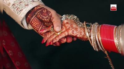 Andhra Pradesh Young man decides to marry transgender, parents commit suicide news in punjabi