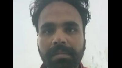 Faridkot police detained the young man who was walking around in military uniform news in punjabi 