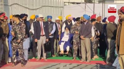 Sukhbir Singh Badal reached Takht Sri Damdama Sahib and started the second day service