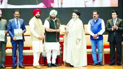 Punjab  CM Announce Chair In Name Of Sri Guru nanak Dev Ji For 11 Universities