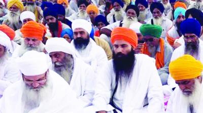 Bhai Dhian Singh Mandh and other at Bargari Morcha