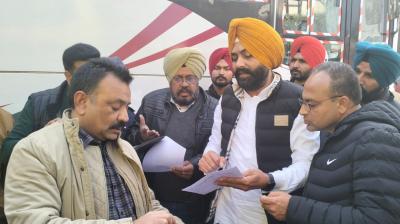 Unexpected checking of bus stand of Ludhiana by Transport Minister 