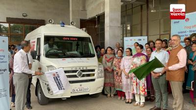 ਸਿਹਤ ਮੰਤਰੀ ਡਾ. ਬਲਬੀਰ ਨੇ ਹੈਂਡਹੈਲਡ ਐਕਸ-ਰੇ ਮਸ਼ੀਨਾਂ ਤੇ ਫਲੋਰੋਸੈਂਟ ਮਾਈਕ੍ਰੋਸਕੋਪ ਨਾਲ ਲੈਸ ਵੈਨ ਨੂੰ ਦਿੱਤੀ ਹਰੀ ਝੰਡੀ 