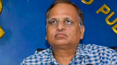 SC extends Satyendar Jain's interim bail in money laundering case