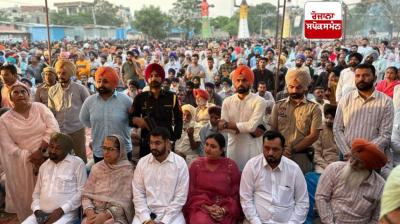 ਦਸਹਿਰੇ ਦੇ ਤਿਉਹਾਰ ’ਤੇ ਵਿਧਾਇਕ ਅਨਮੋਲ ਮਾਨ ਸ਼ਿਰਕਤ ਕਰਦੇ ਹੋਏ 