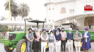 ਗੁਰਦੁਆਰਾ ਸਿੰਘ ਸ਼ਹੀਦਾਂ ਸੋਹਾਣਾ 'ਚ ਦਾਨੀ ਸੱਜਣ ਵੱਲੋਂ ਡੀਅਰ 5210 ਟਰੈਕਟਰ ਅਤੇ ਹਾਈਡਰੋਲਿਕ ਟਰਾਲੀ ਭੇਟ 