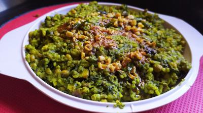 Palak Dal Khichdi Recipe