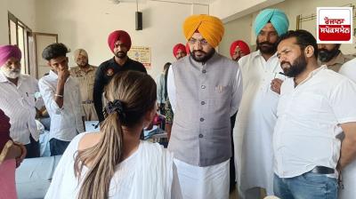 ਮੰਤਰੀ ਸੌਂਧ ਪੀੜਤਾ ਨਾਲ ਮੁਲਾਕਾਤ ਦੌਰਾਨ