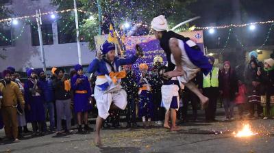 Gatka at chandigarh nagar kirtan 