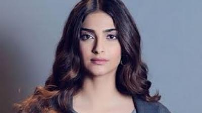 Sonam Kapoor looks stunning in latest photo shoot
