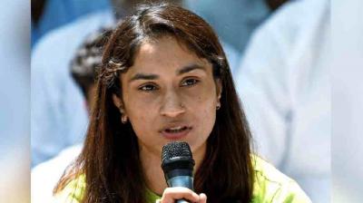 Vinesh Phogat resigned from the railway job, will fight the election in Haryana!
